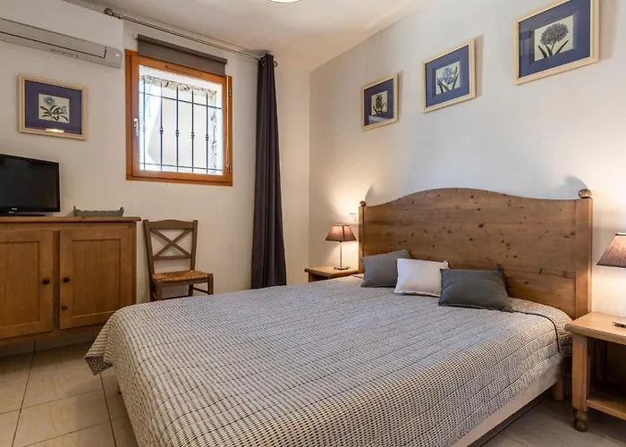 Chez Beatrice Et Pascal By Interhome