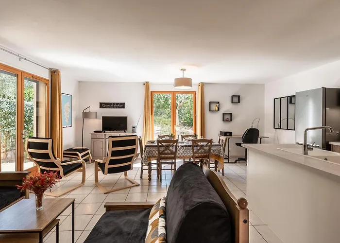 Chez Beatrice Et Pascal By Interhome